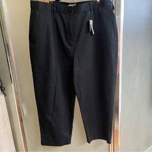 LL Bean NWT cropped pants
